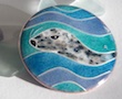 seal enamel brooch